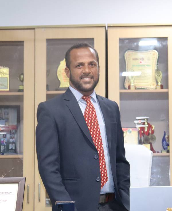 Dr. M. Mohamed Nizar PT Principal